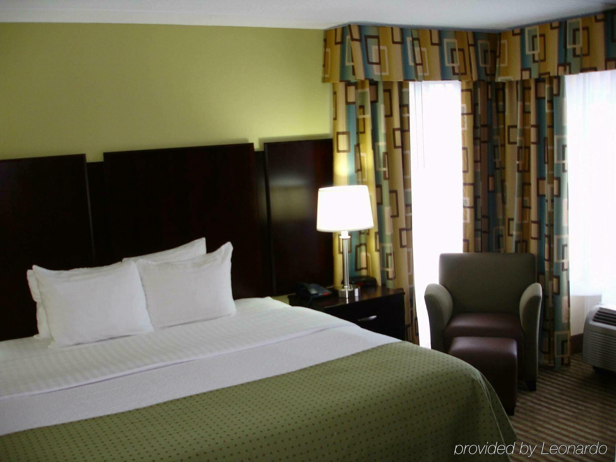 Holiday Inn Express North Myrtle Beach - Little River By Ihg Rum bild
